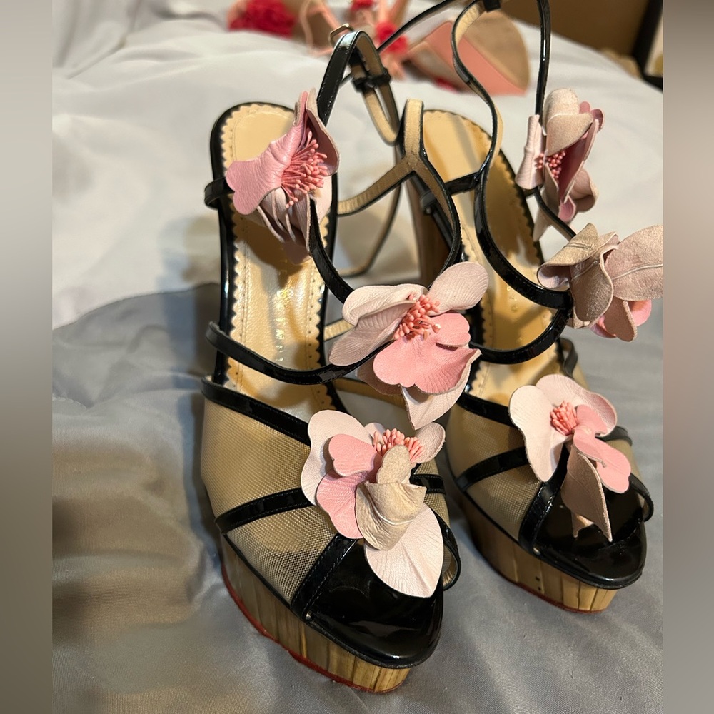 Charlotte Olympia Black/Beige Mesh and Patent Leather Flower Embellished Heels